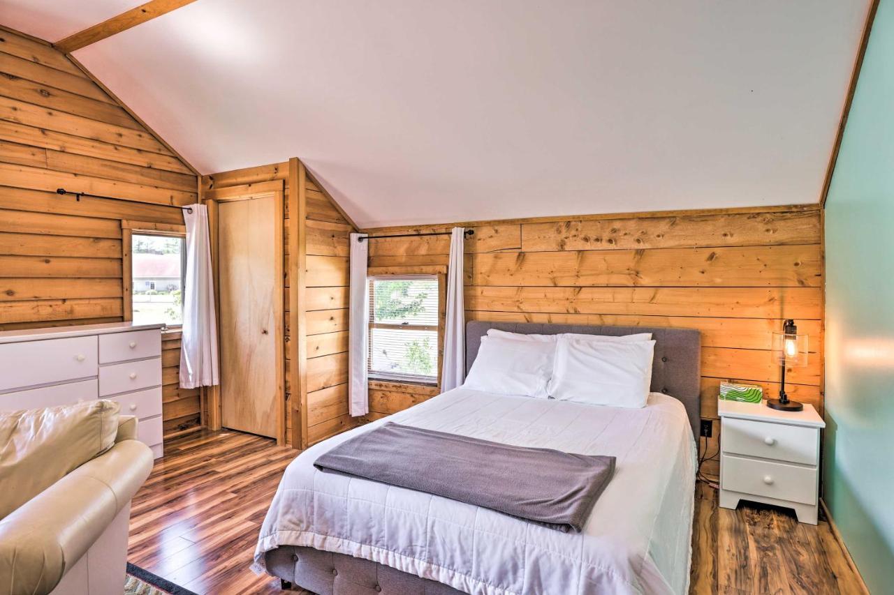 Quaint Studio With Shared Beach Walk To Suttons Bay Extérieur photo