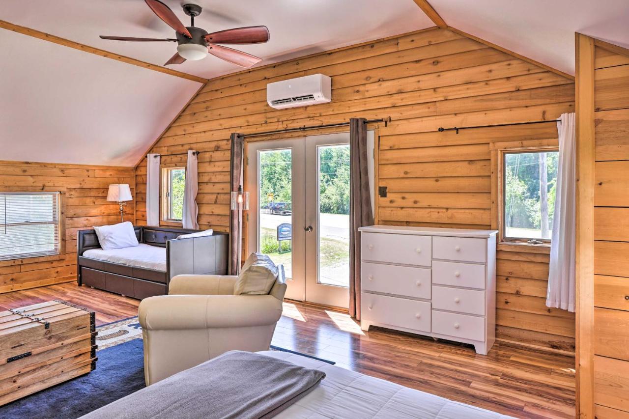 Quaint Studio With Shared Beach Walk To Suttons Bay Extérieur photo